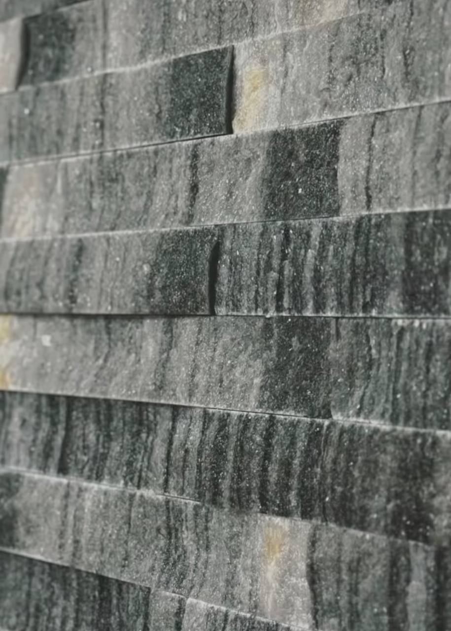 Natural Stone Veneer – Split Face / Chisel Face Finish