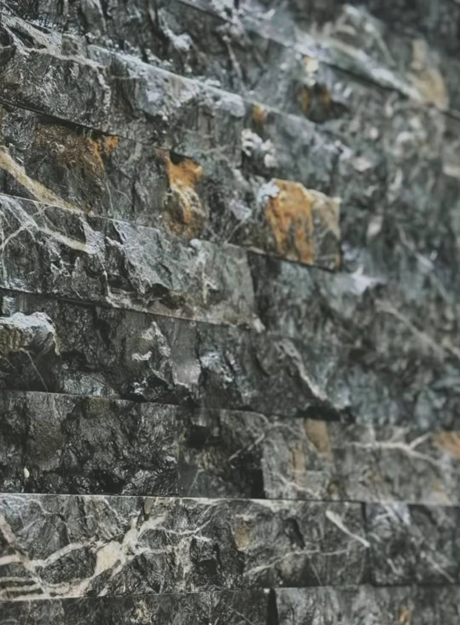 Natural Stone Veneer – Split Face / Chisel Face Finish