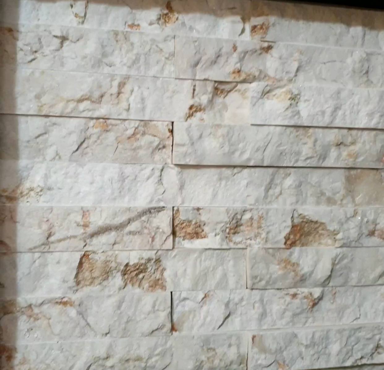 Natural Stone Veneer – Split Face / Chisel Face Finish